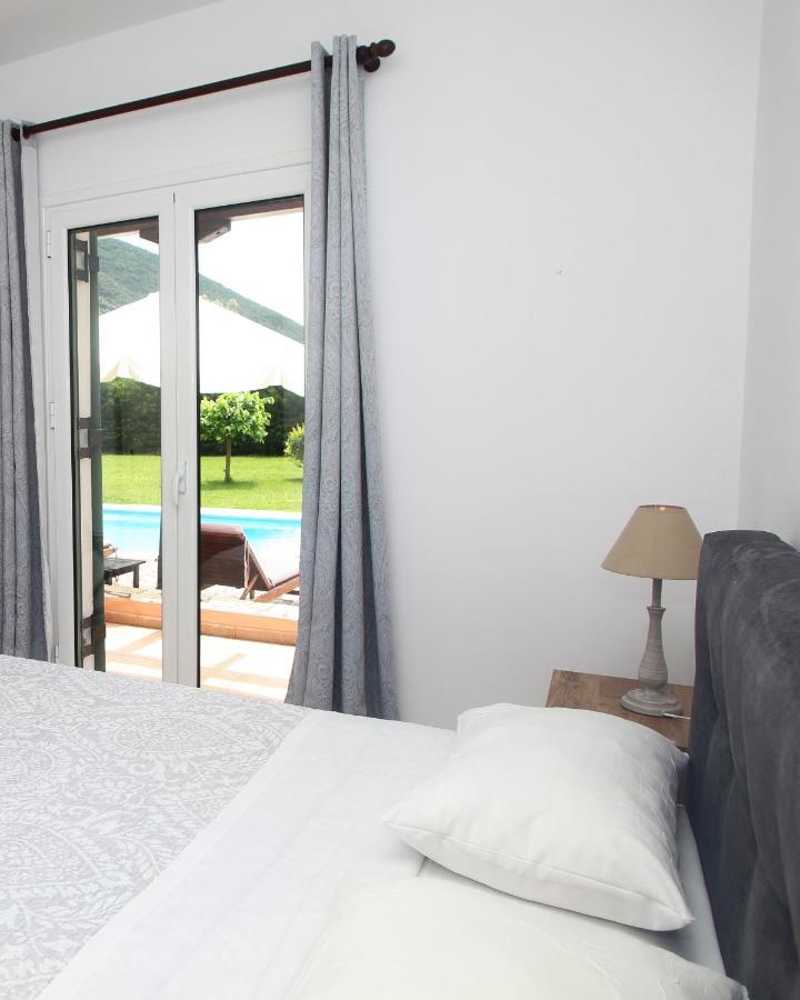 Echinades Resort Vasiliki Buitenkant foto