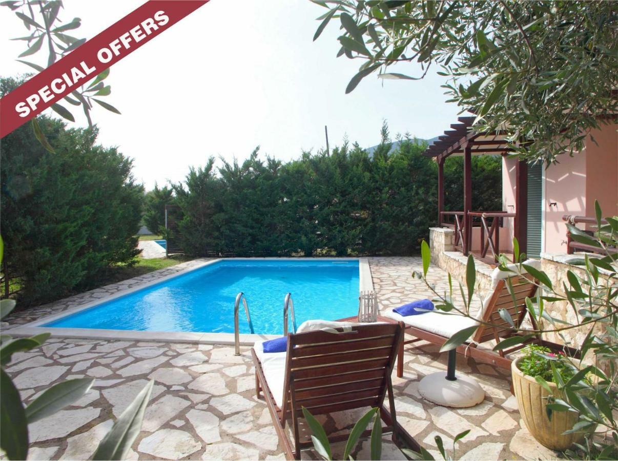 Echinades Resort Vasiliki Buitenkant foto